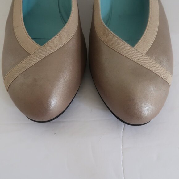 Thierry Rabotin Italian Slingback Block Heel Shoes for women Sz 7 Color Tan - Picture 3 of 12